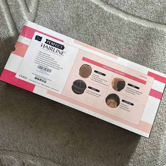 Outre | HD Lace Front Wig Perfect Hairline Fully Hand-Tied 13X6 Lace Wig - Katya - Picture 3 of 8